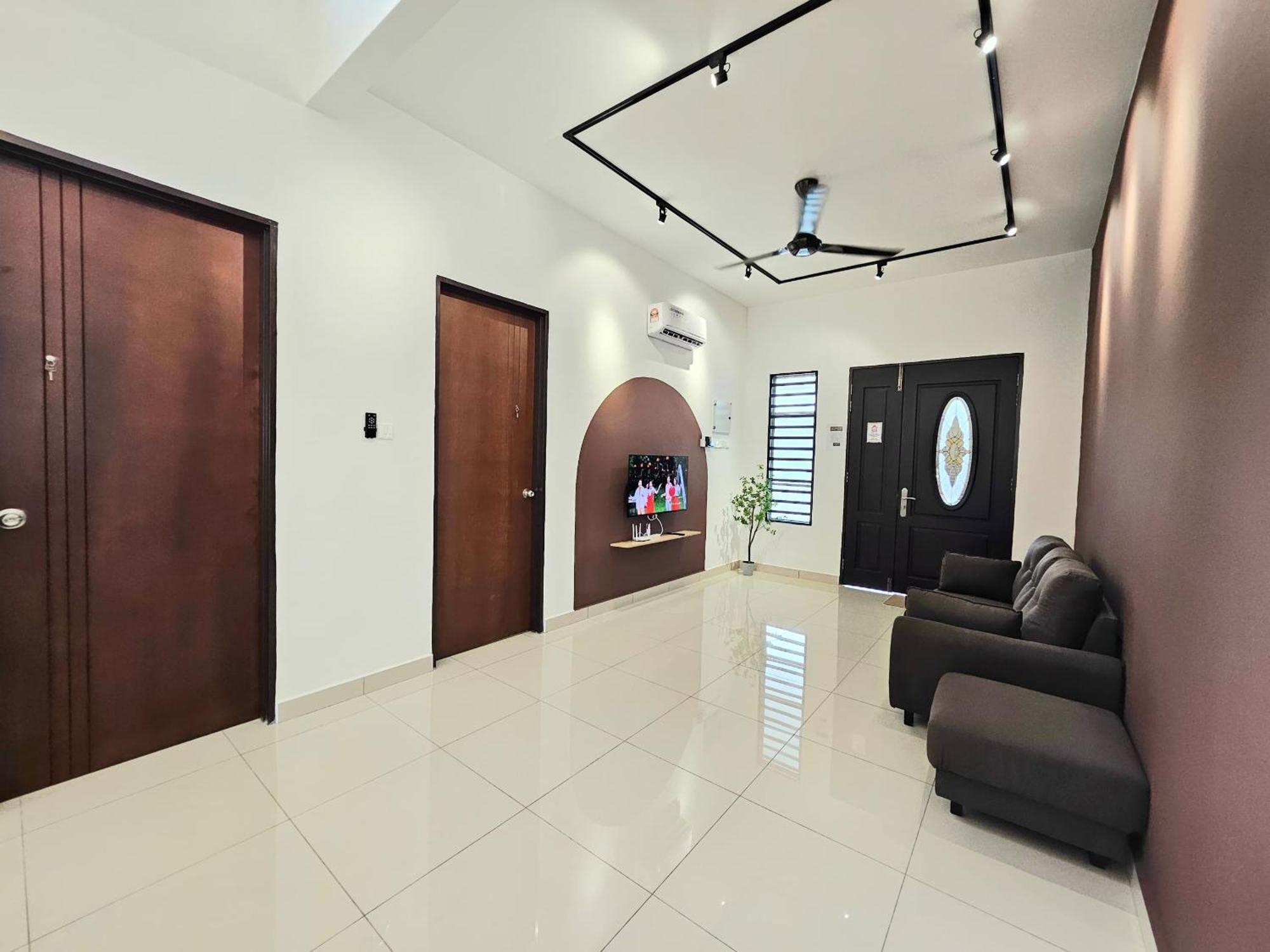 Air-home No 28 Near Aulong Econsave, 3br, 7pax, Netflix Holiday home *